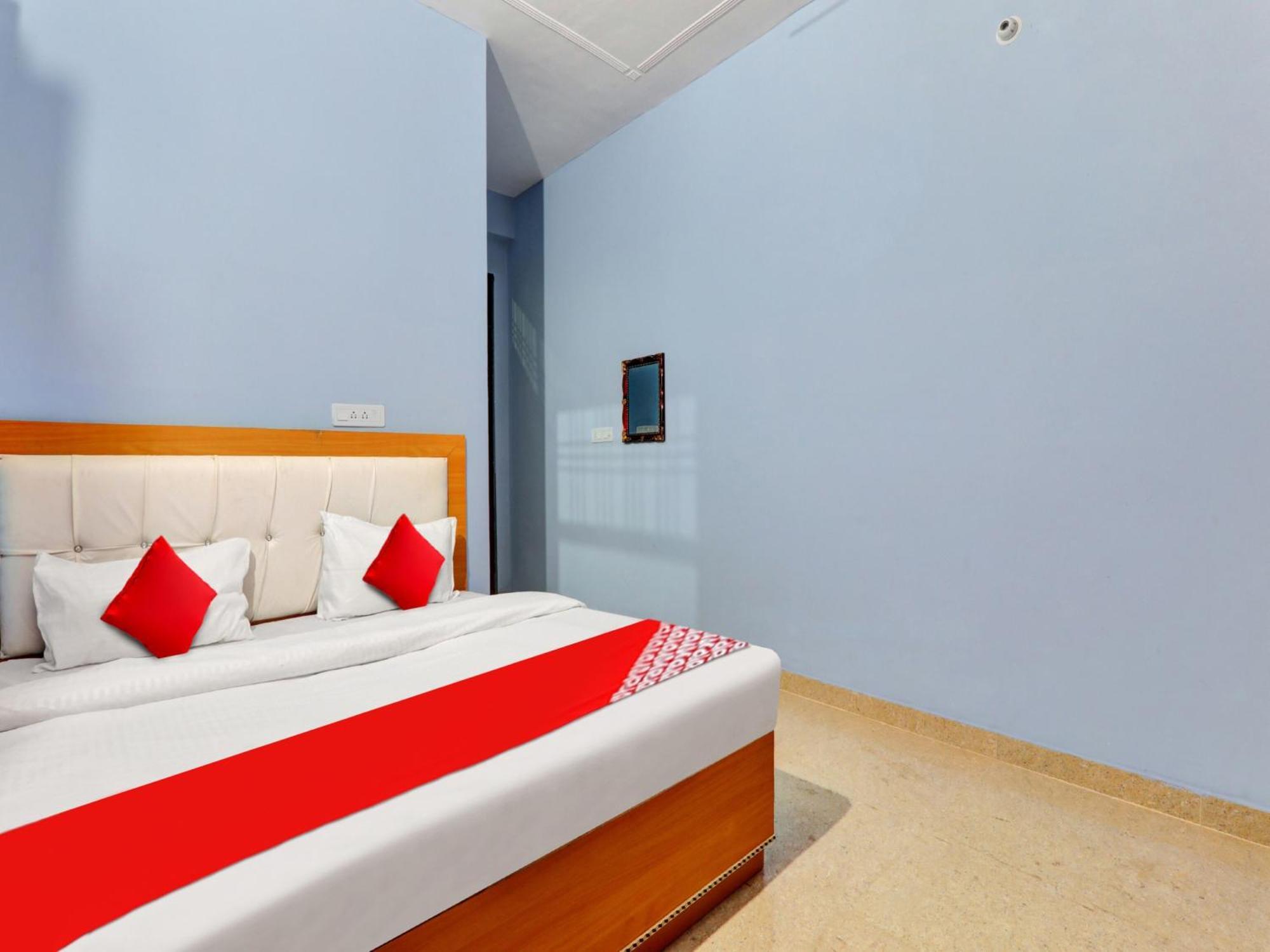Hotel O Aradhya Galaxy Bhauli Eksteriør bilde